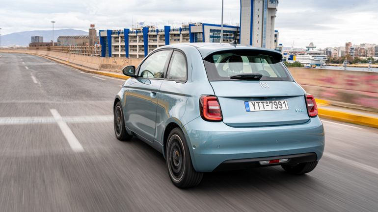 Πώς μπορείς να αποκτήσεις εύκολα και κυρίως προσιτά το ηλεκτρικό Fiat 500;